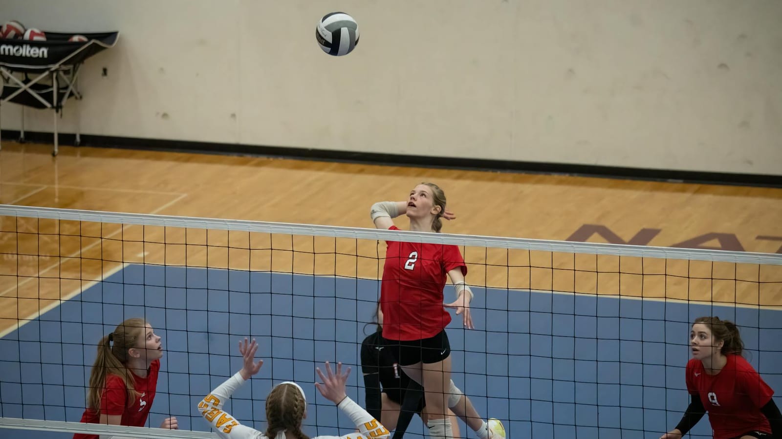 Alleppey Ripples backs Bishop Moore volleyball team