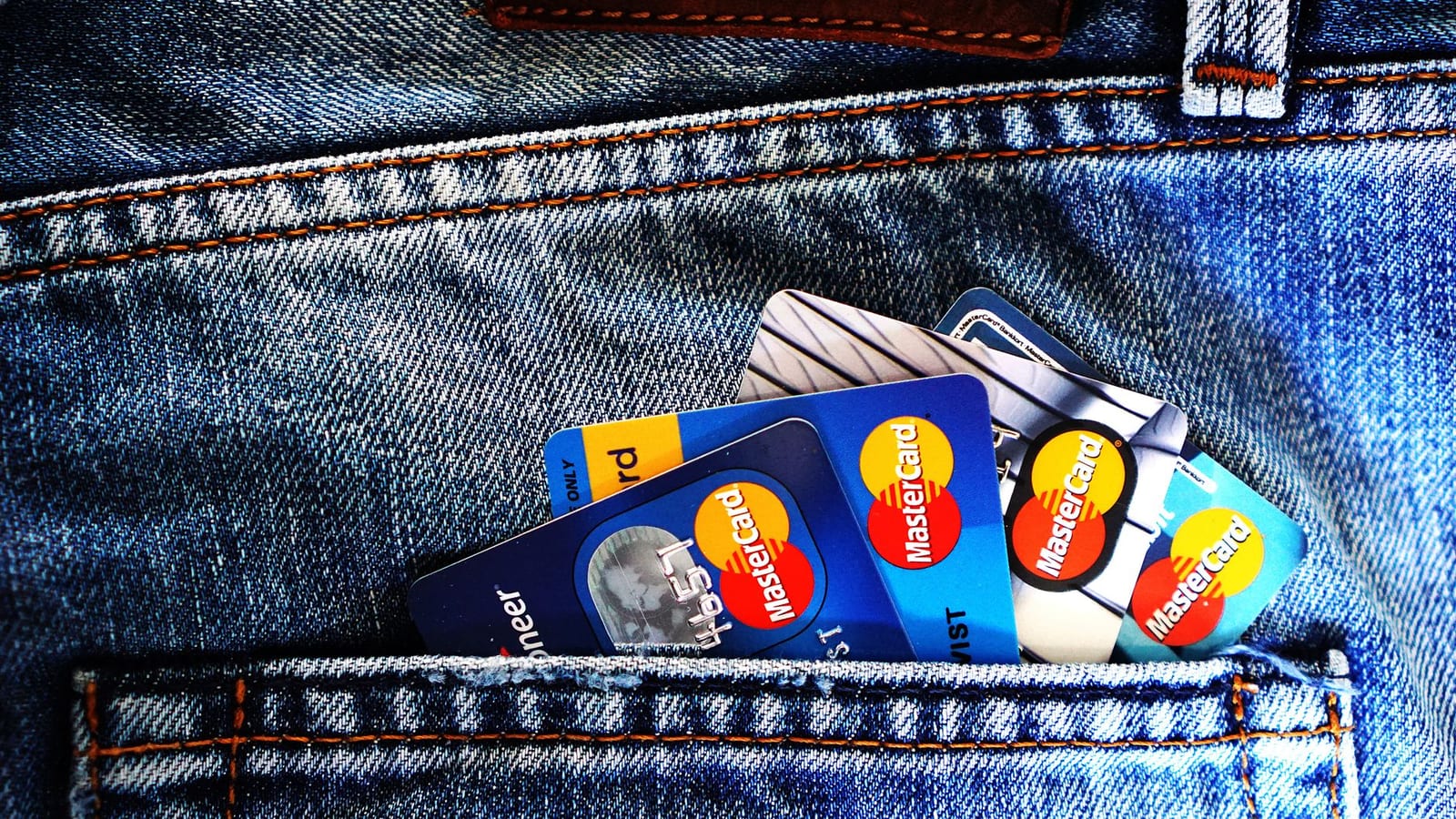 Back Pocket Wallets Can Trigger Sciatic Nerve Pain
