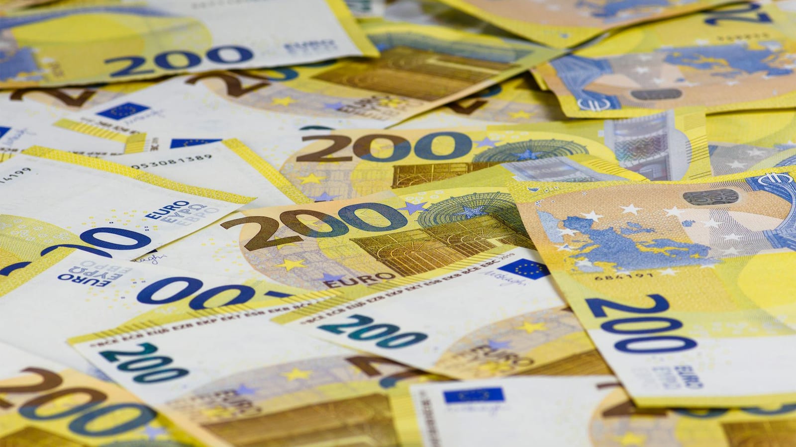 Europe shares slip as Iran ceasefire doubts weigh