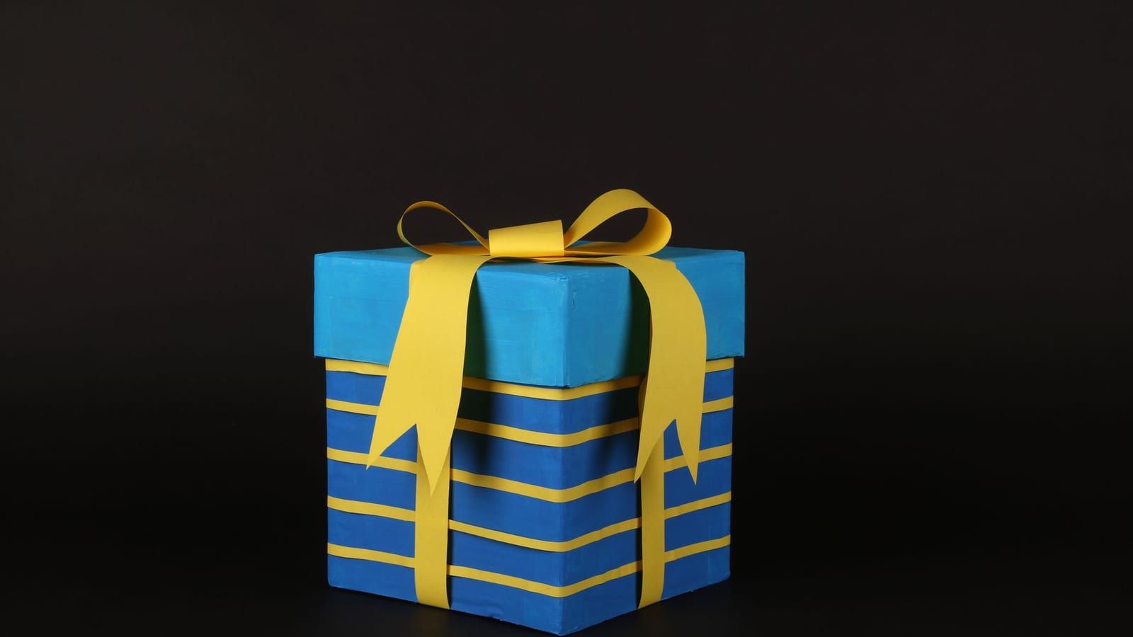 Gift Nifty signals cautious open after Sensex rebound
