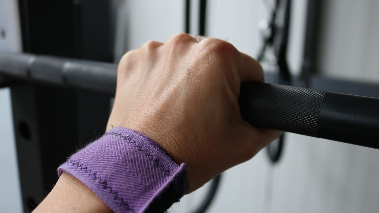 Going Watch-Free May Signal Time Stress Habits