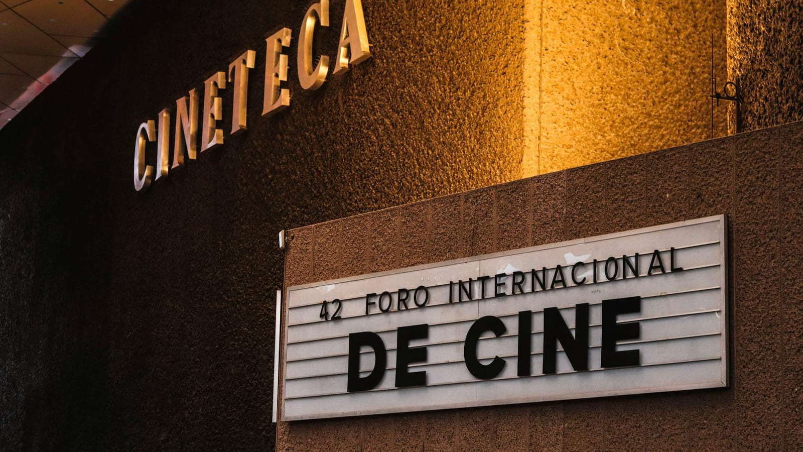 Hindi Film Reviews Show Viewers Facing Content Glut