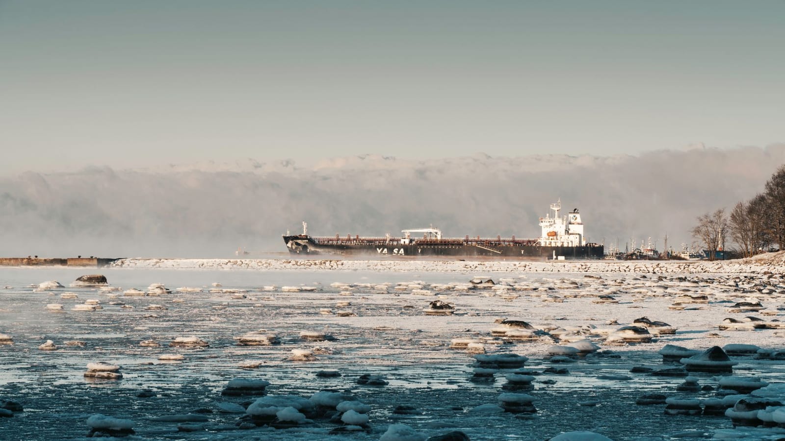 Hormuz risks rise as Qatar hosts US and Iran envoys