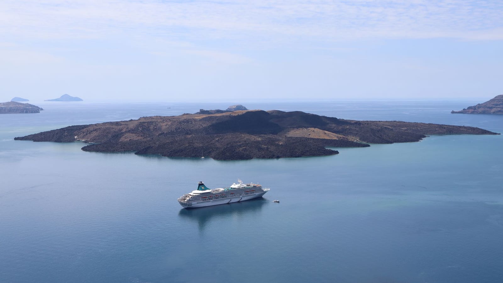 Hormuz Shipping Tensions Put India Fuel Costs on Watch