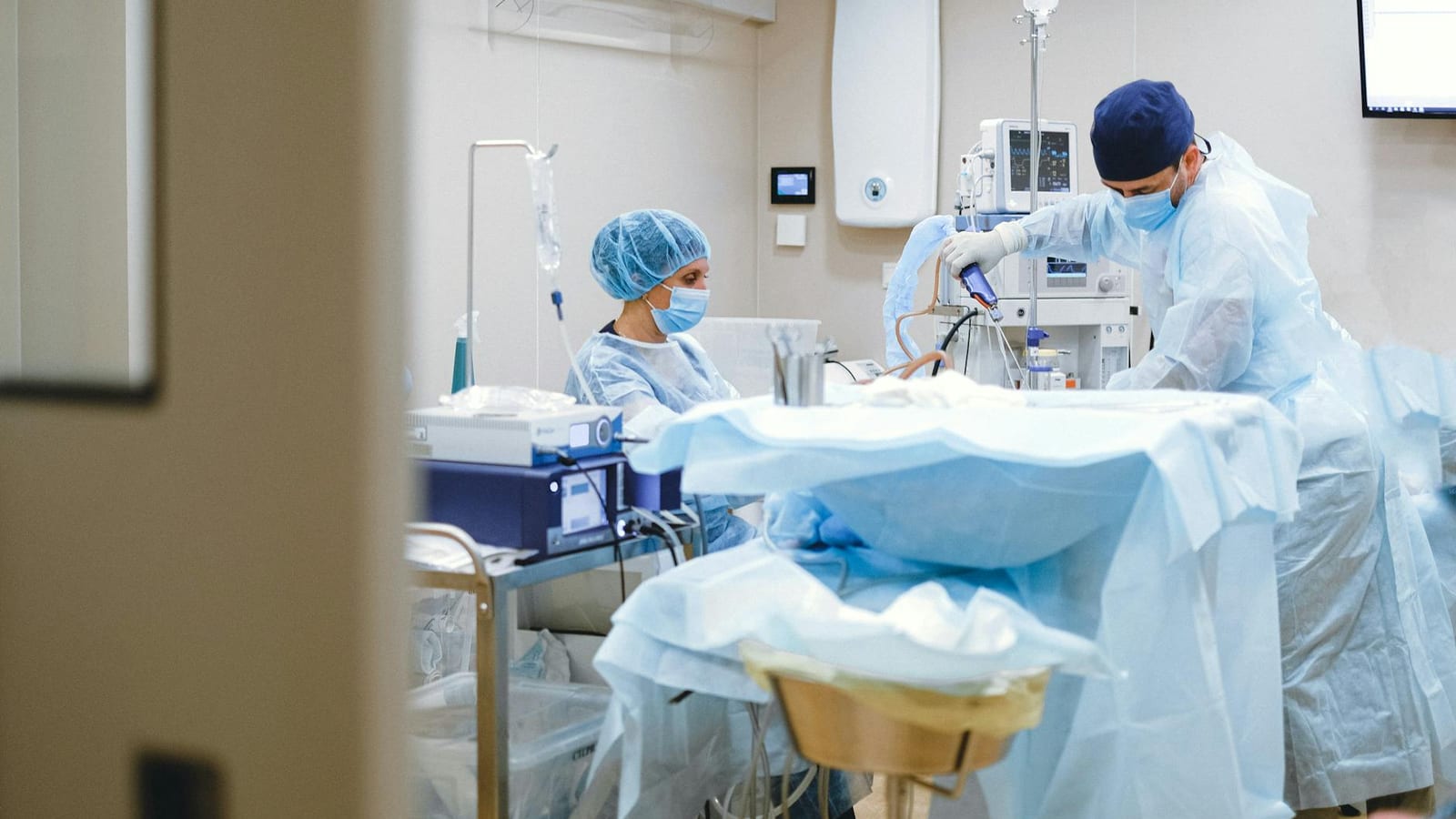Hyderabad Patient Gets Robot Surgery From Wuhan Via 5G
