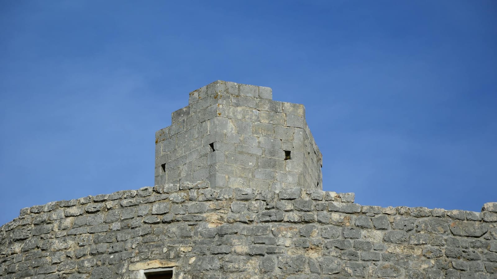 Israel Takes Beaufort Castle as Lebanon War Deepens
