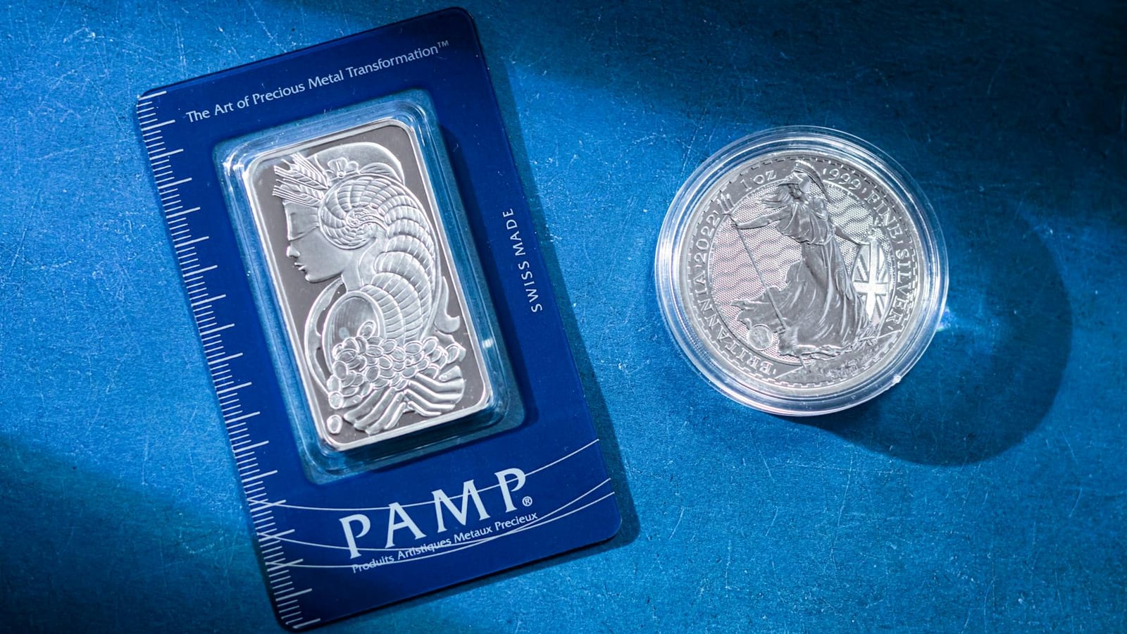 Kiyosaki Warns Investors as Gold, Silver Bets Surge