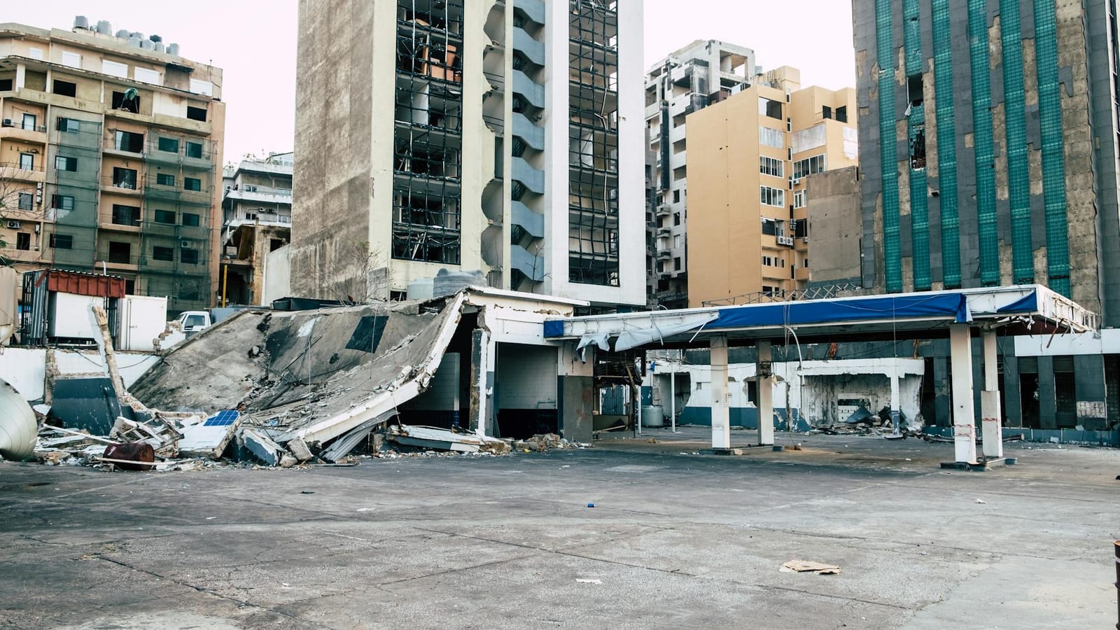 Lebanon Ground War Raises Israel Risks and Oil Fears