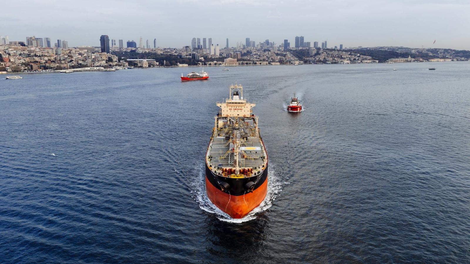 Oil and Gulf travel face risk as Iran talks drag