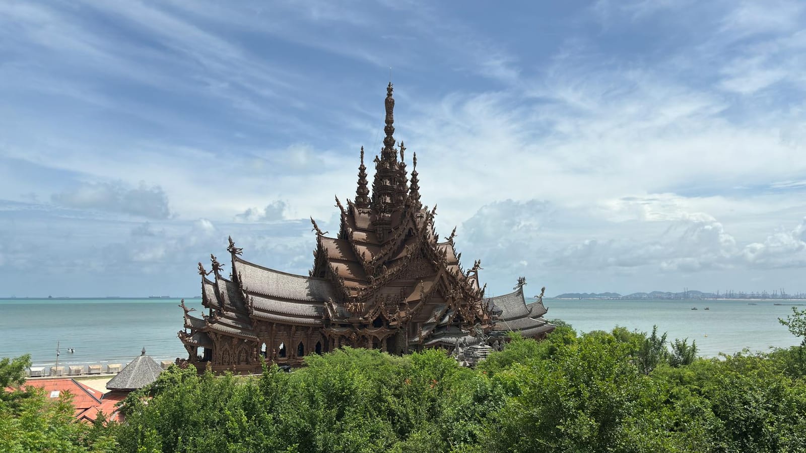 Pattaya's Sanctuary of Truth: Built in 1981 and Still Not Finished