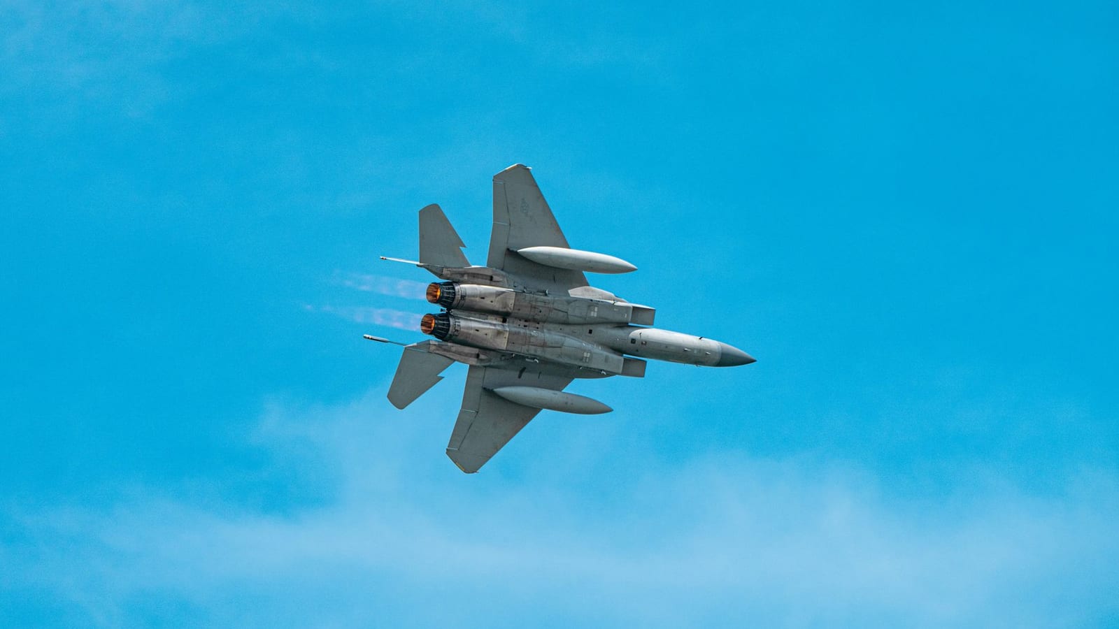 Putin Boosts Troop Levels as Drone War Intensifies