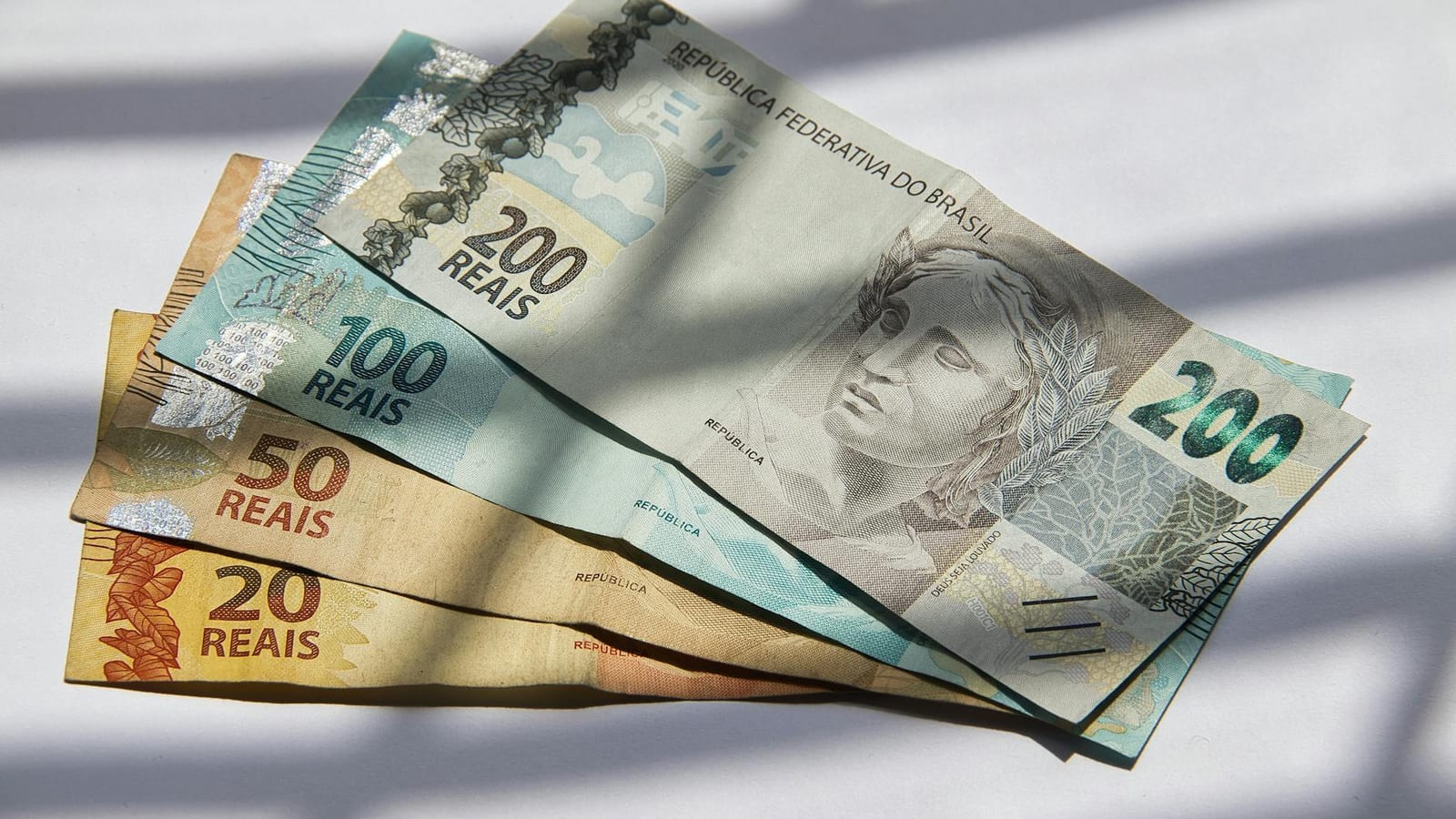 RBI Weighs Polymer Notes as Cash Use Keeps Rising
