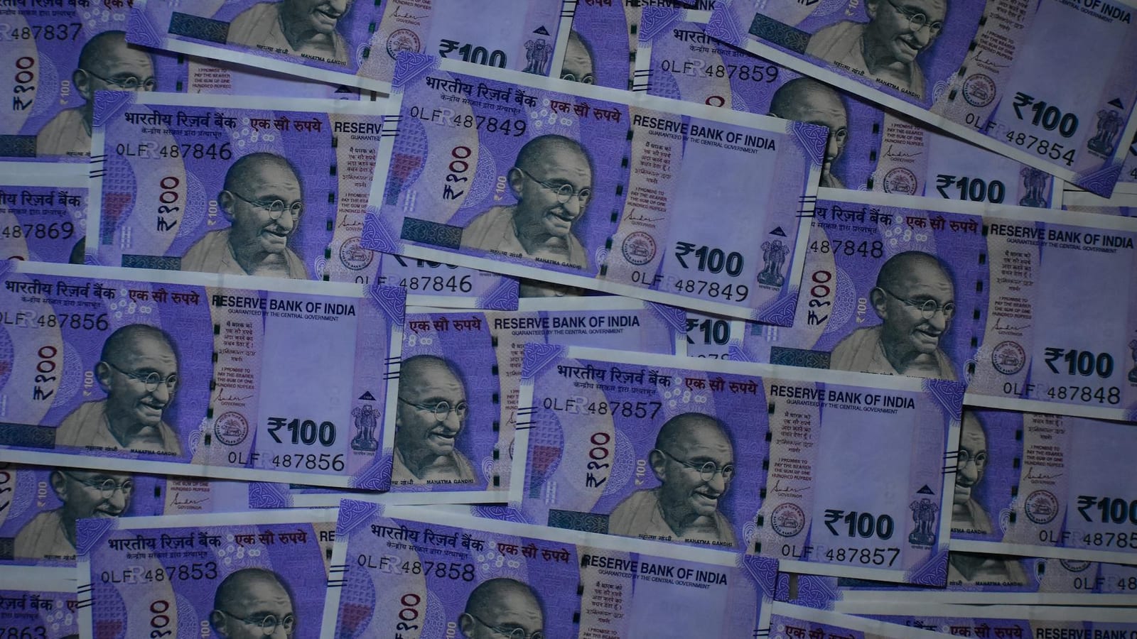 Rupee crashes to record low of 95.23 against US dollar on oil surge