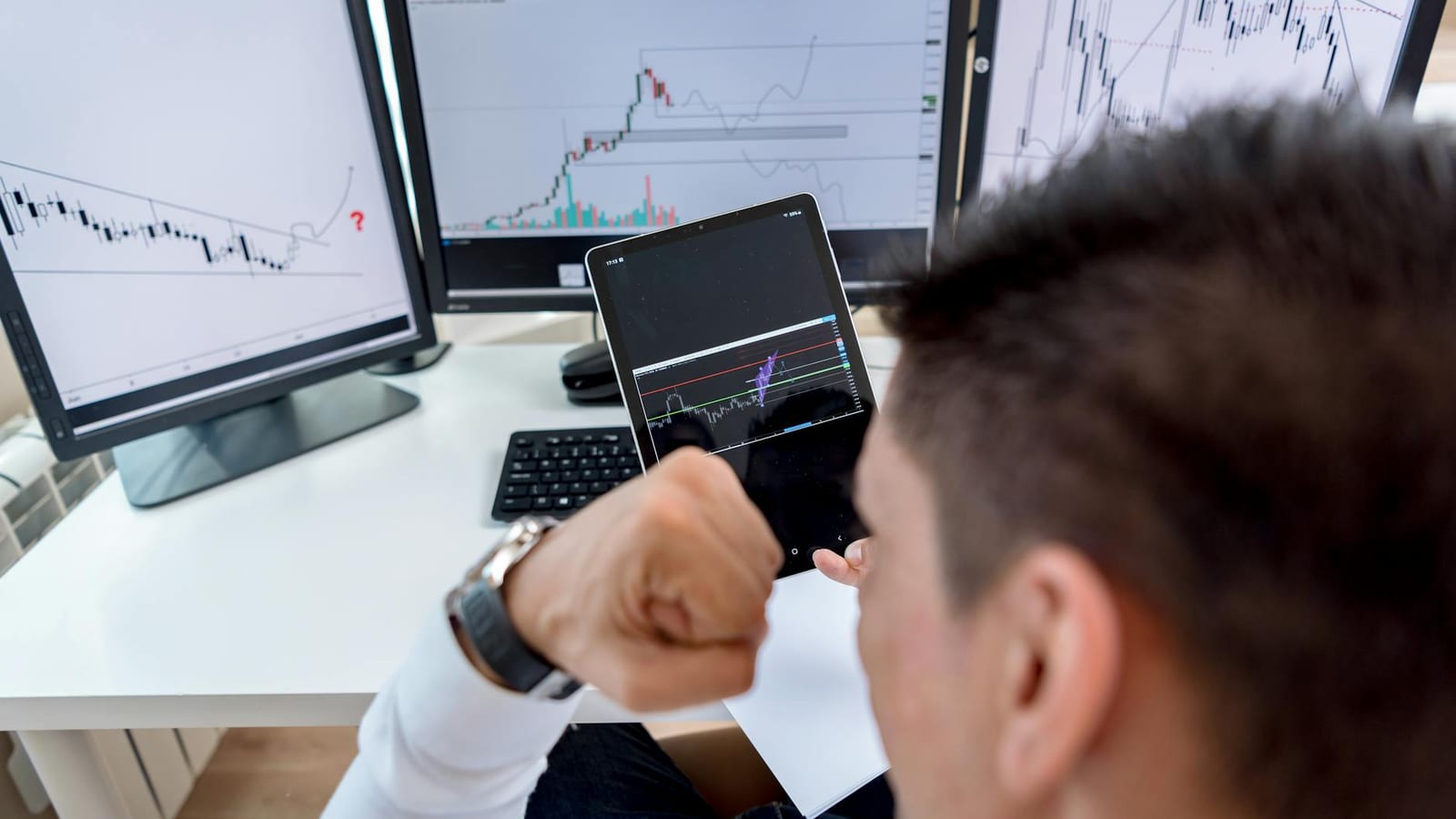 Sensex Faces Resistance Test After Bank-Led Rally