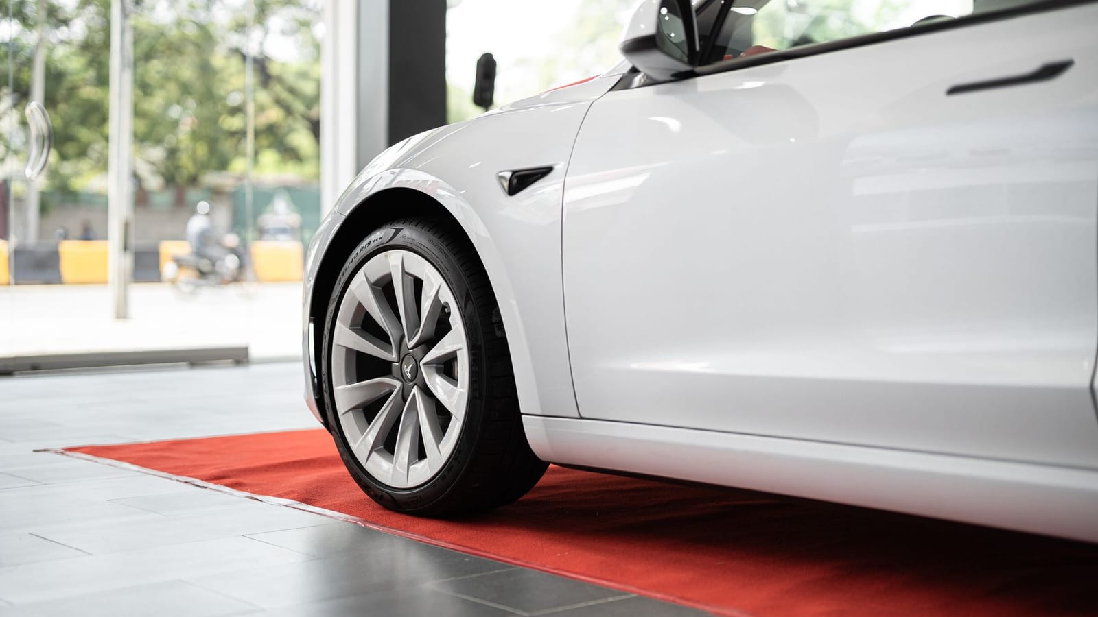 Tesla shares sink as investors question delivery rebound