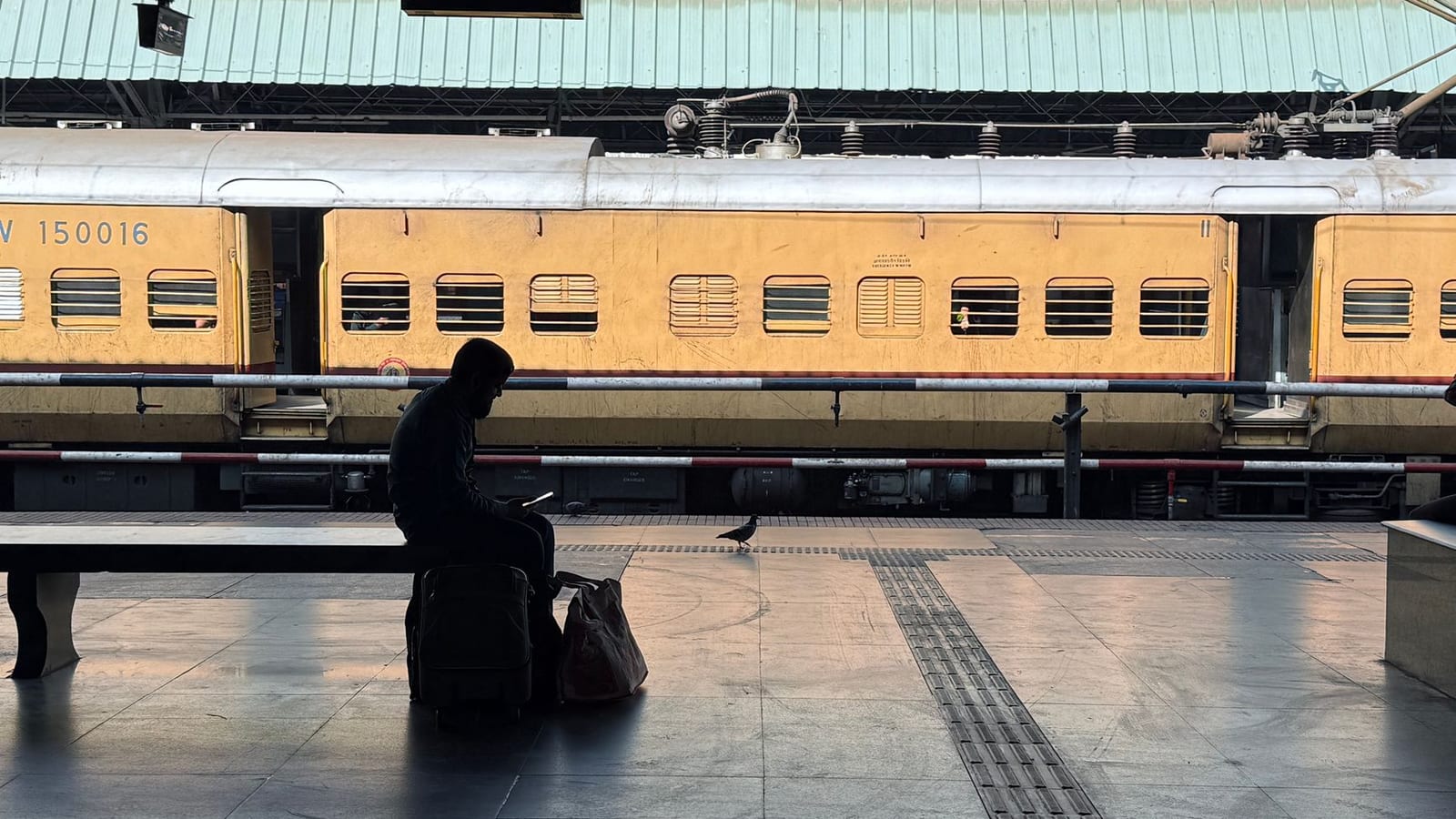Ticketless rail passengers face steeper penalties