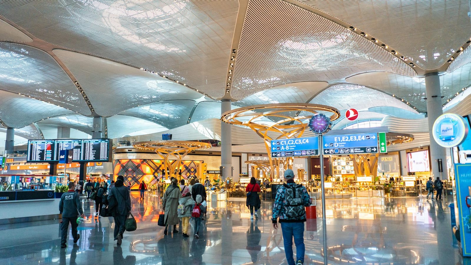 Trump Iran strike claim puts Gulf travel on edge