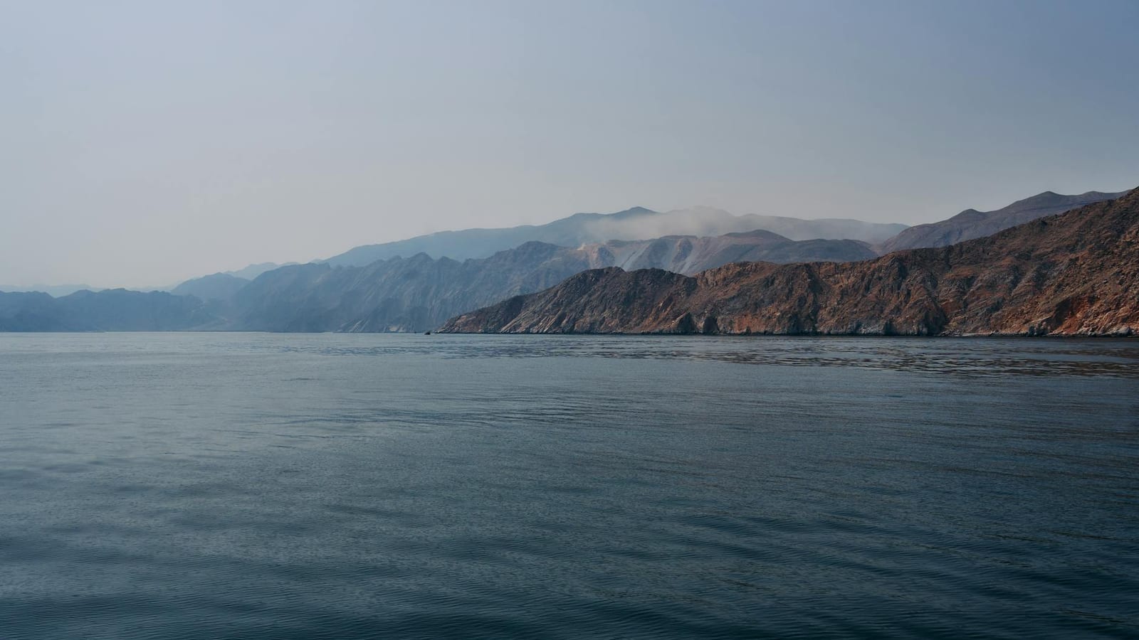 Trump warns Oman as Hormuz tension threatens fuel costs