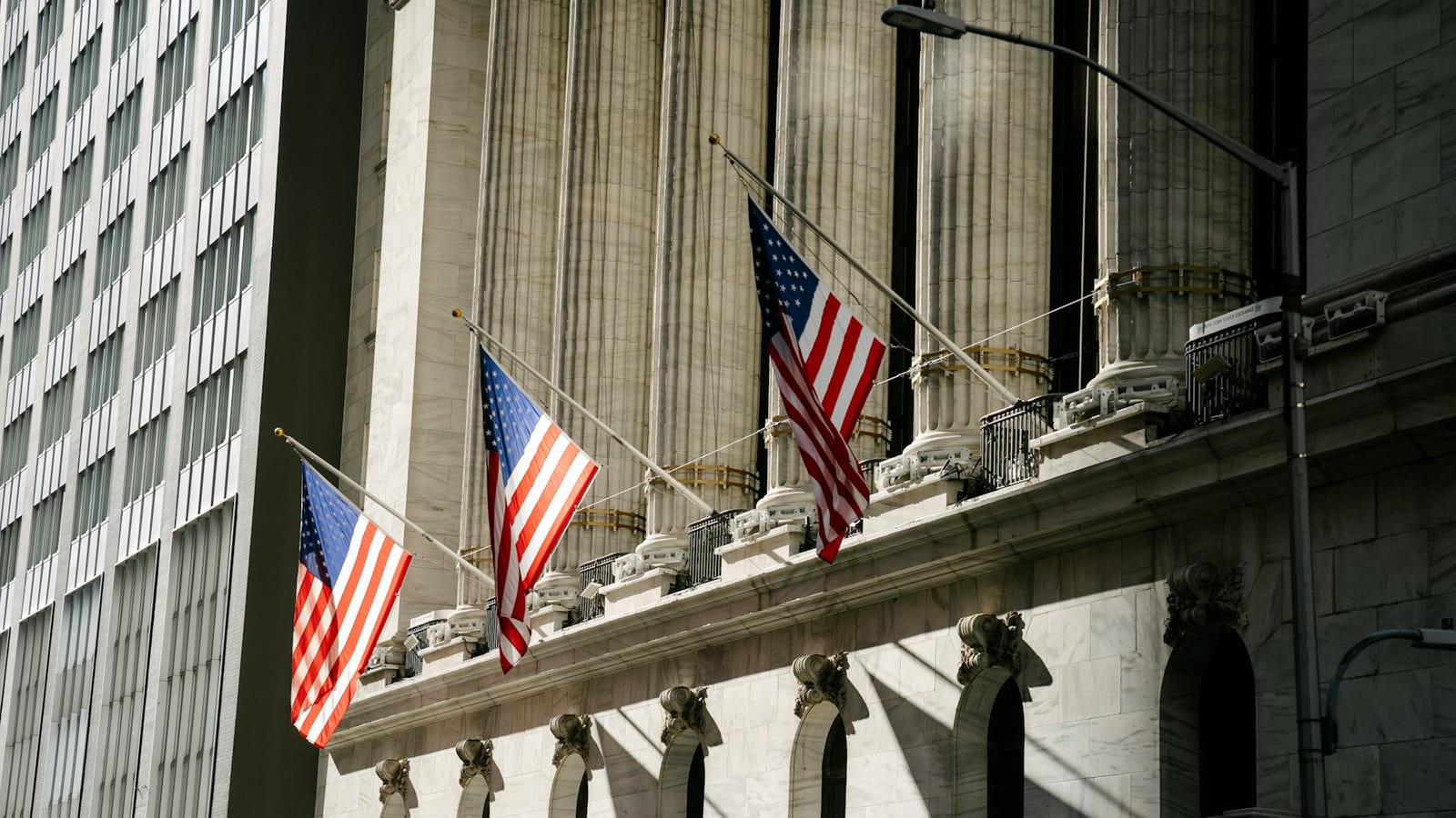 US yield spike drags Wall Street lower on inflation fears